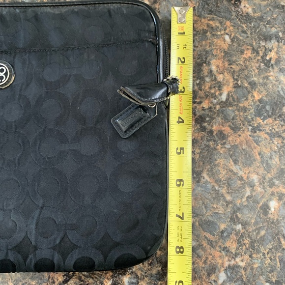 Pre-Loved Coach IPad Case - Picture 6 of 8